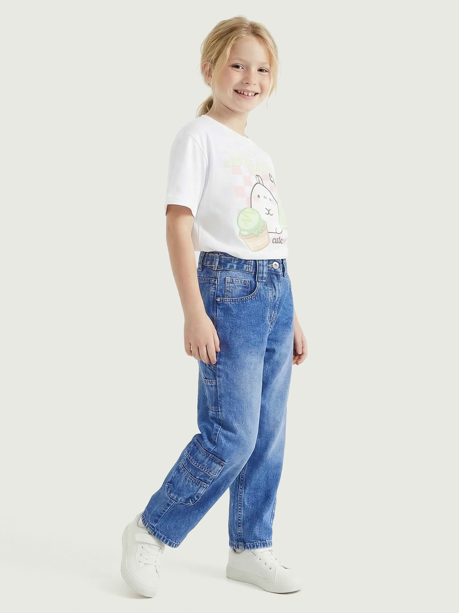 Mid Rise Cargo Jeans with Pockets