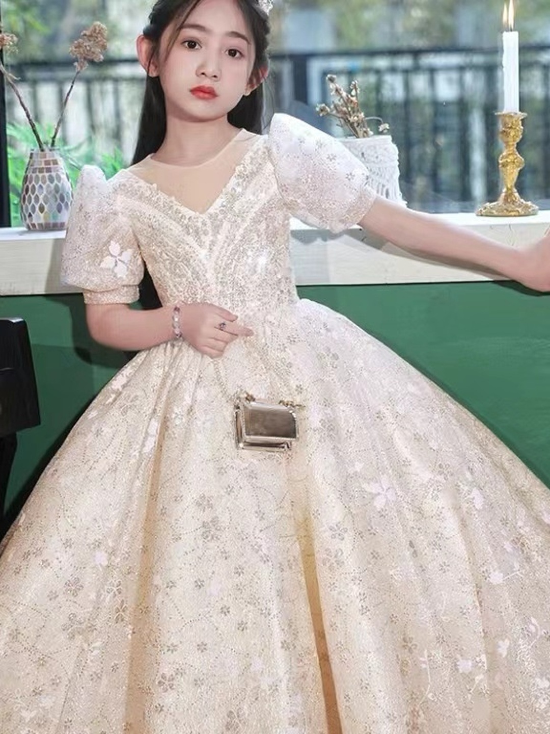 فستان أميرة راقٍ للبنات