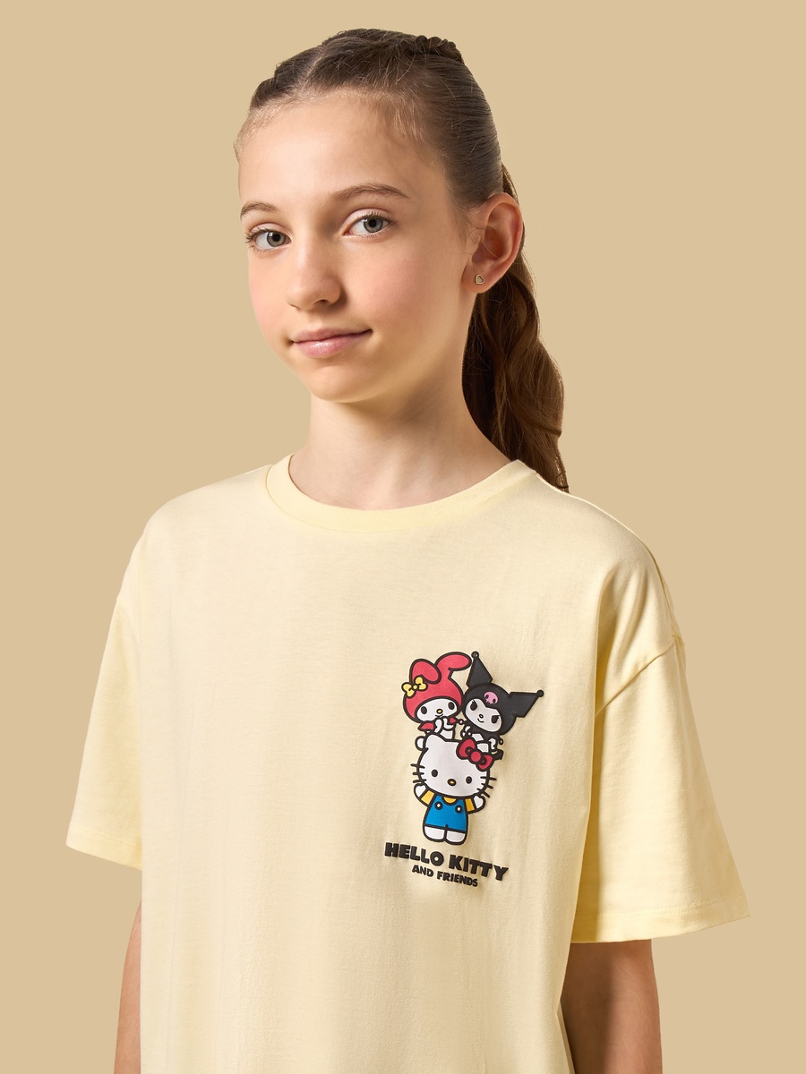 Hello Kitty and Friends Print Oversized T-Shirt