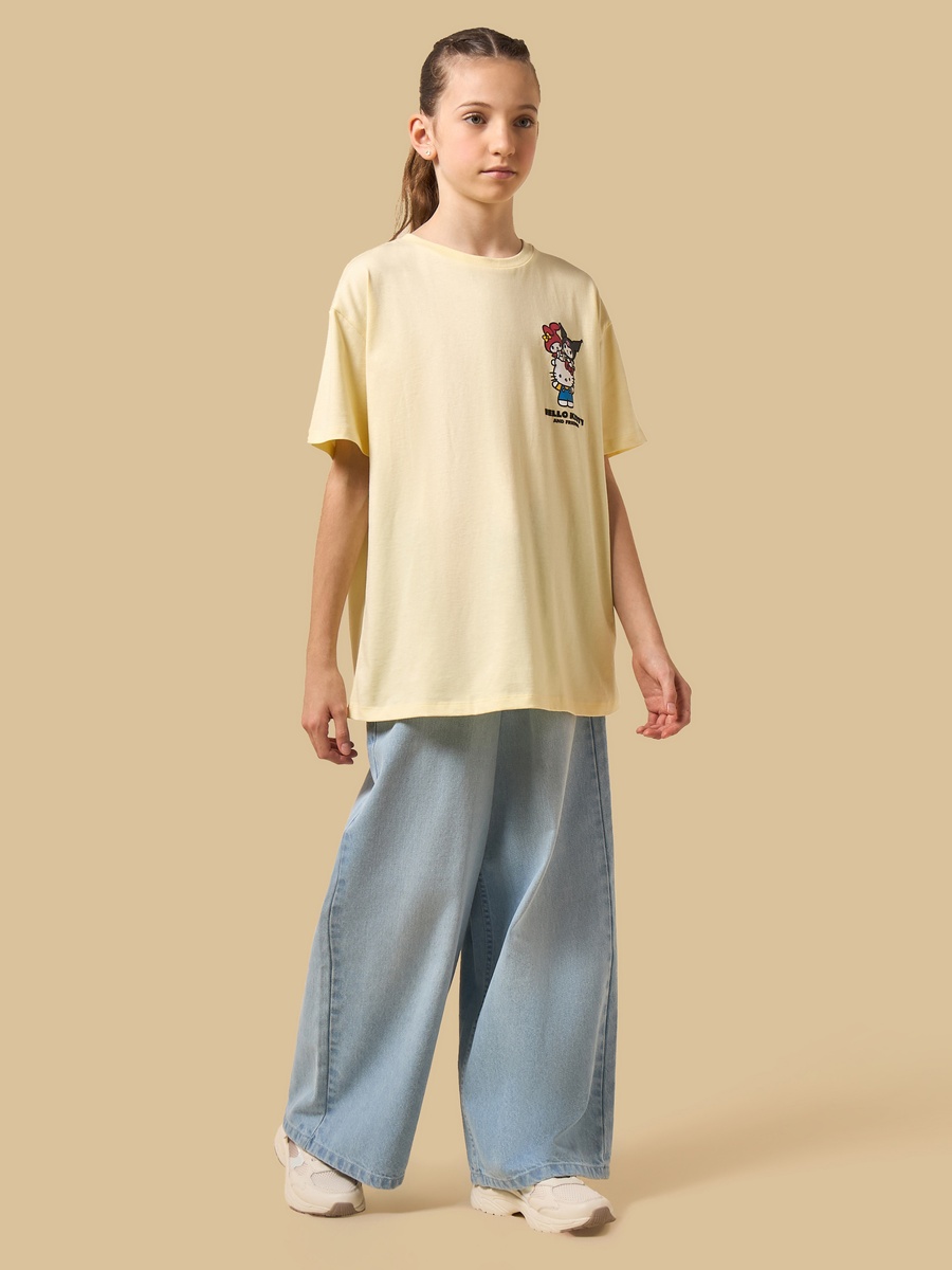 Hello Kitty and Friends Print Oversized T-Shirt