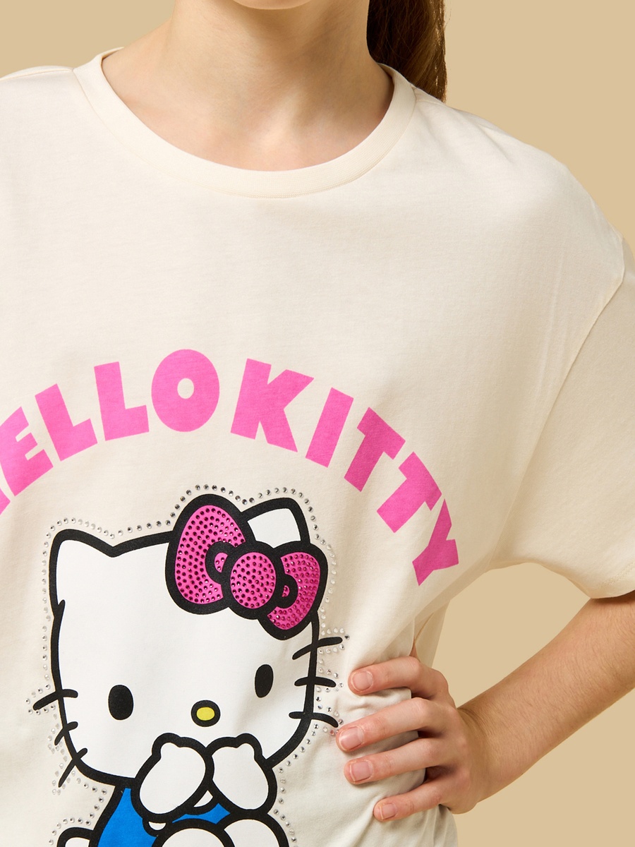 Hello Kitty Embellished Oversized T-Shirt