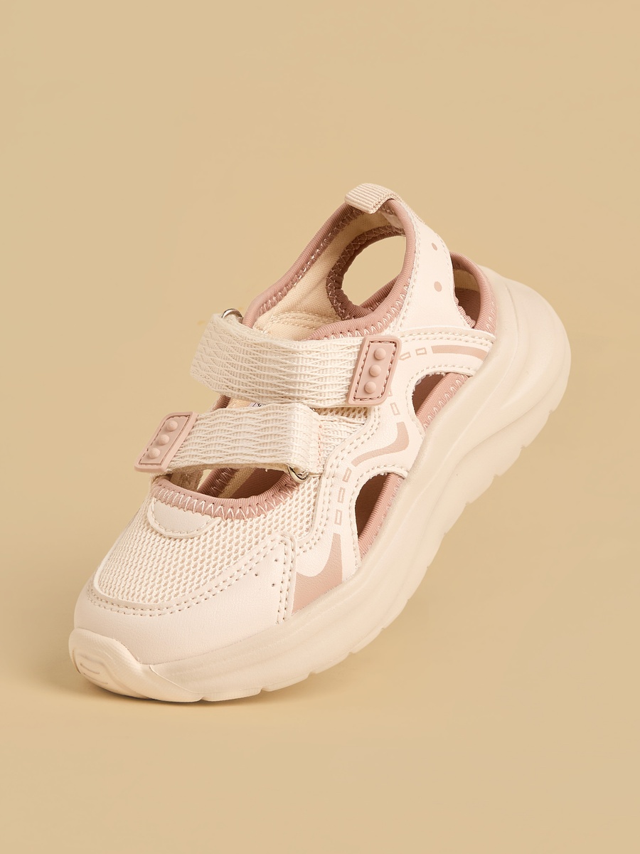 Textured Sports Shoes with Hook and Loop Closure