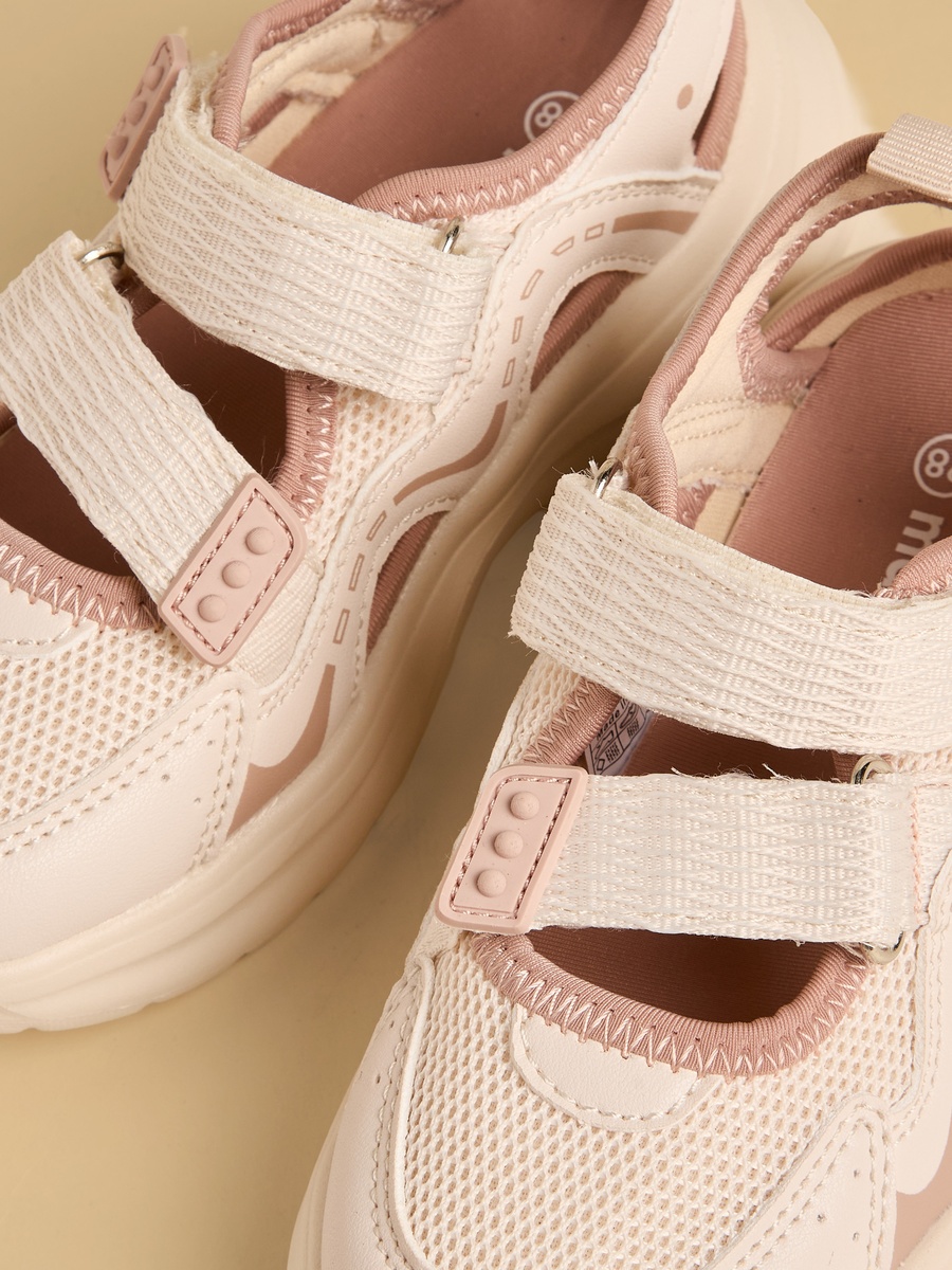 Textured Sports Shoes with Hook and Loop Closure