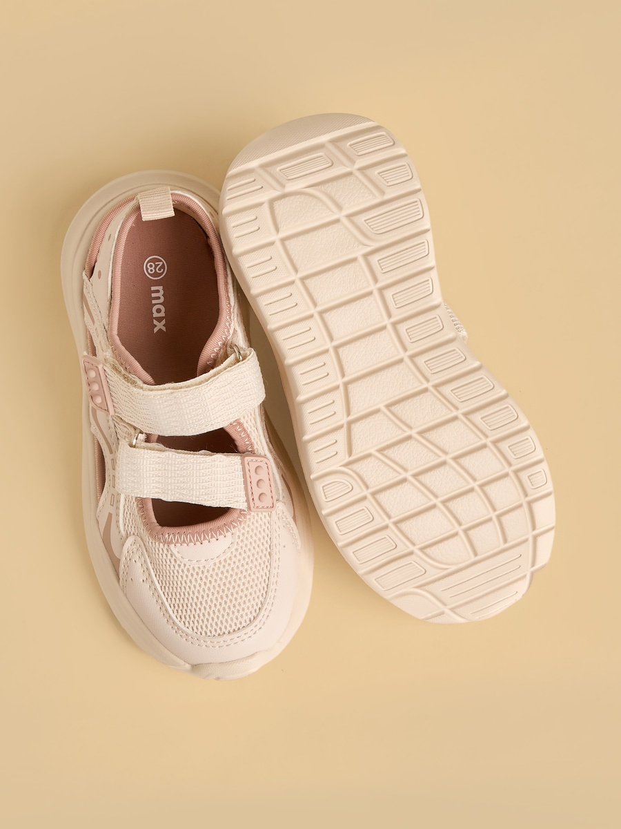 Textured Sports Shoes with Hook and Loop Closure