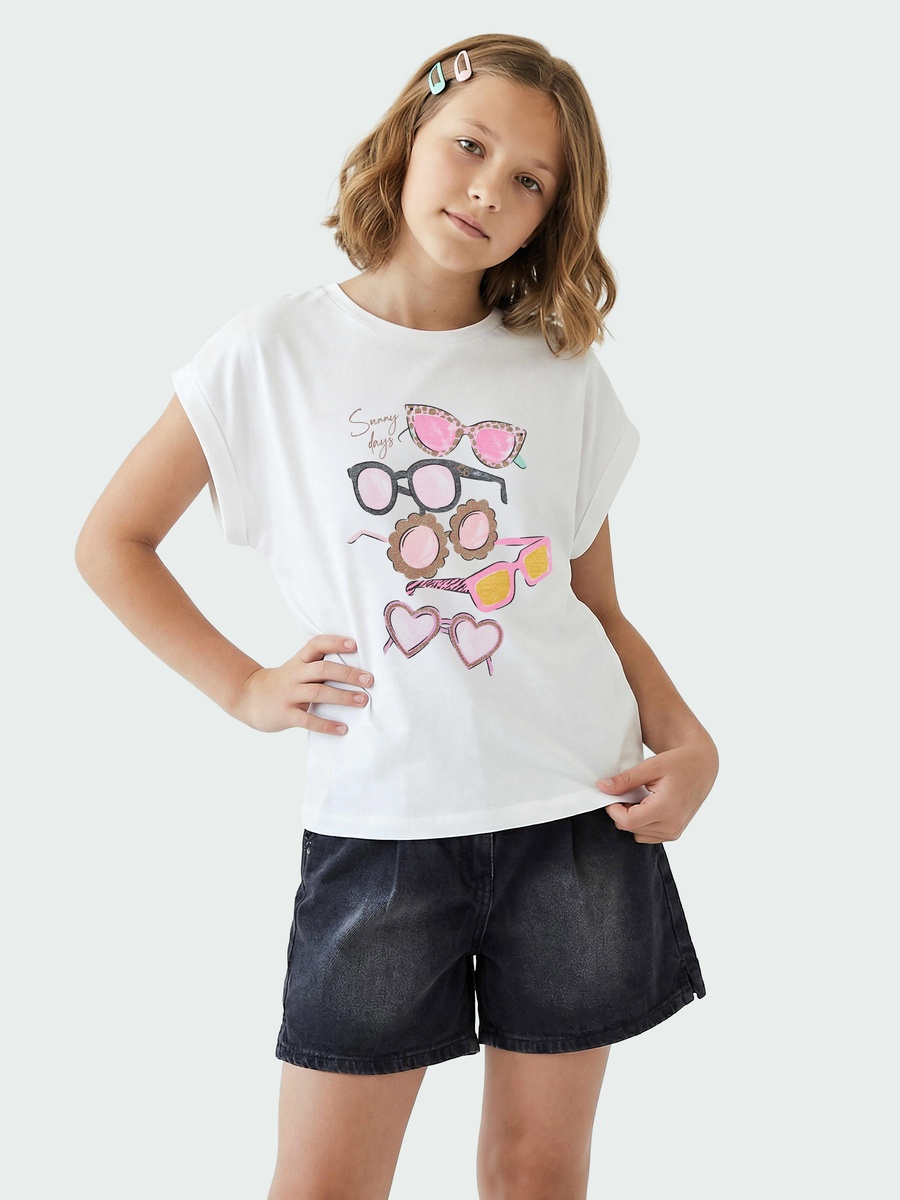 Round Neck Short Sleeves T-Shirt with Sunglasses Print