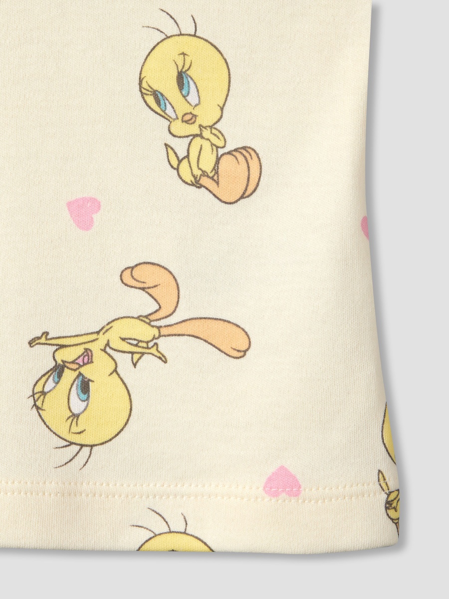 Round Neck Short Sleeve T-Shirt and Shorts Set with Tweety Print