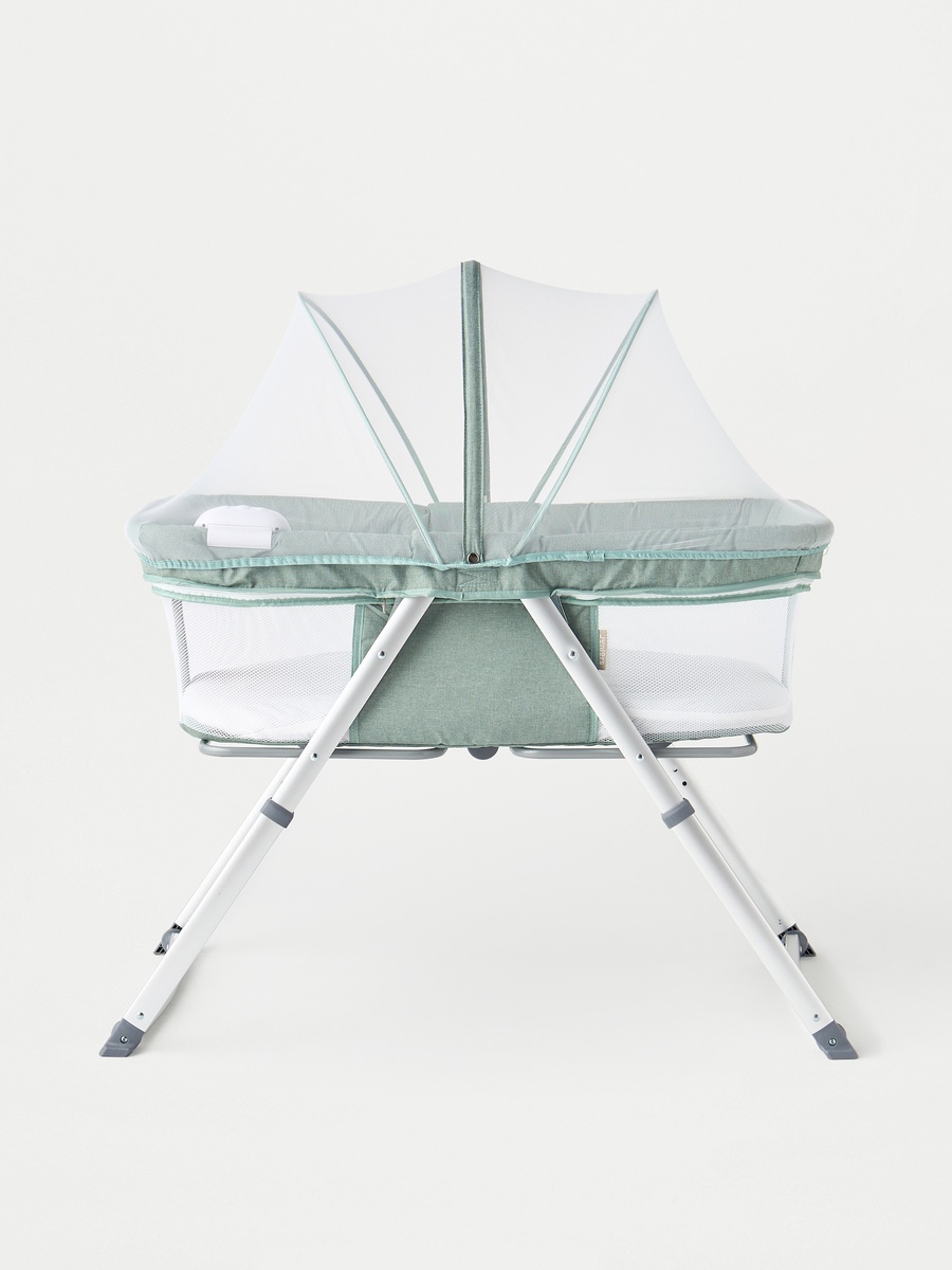 Drew Bassinet with Music and Vibration