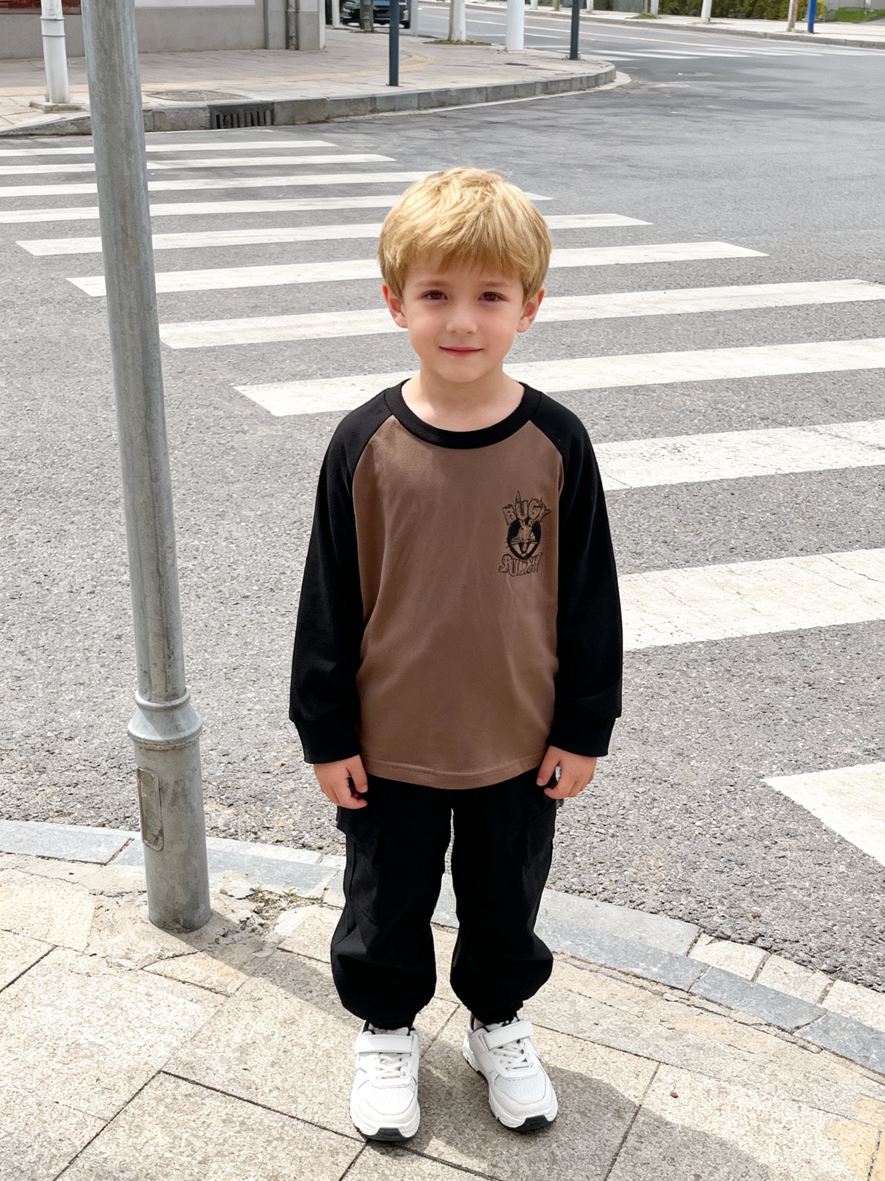 Boys Graphic Long Sleeve T-Shirt and Joggers Set