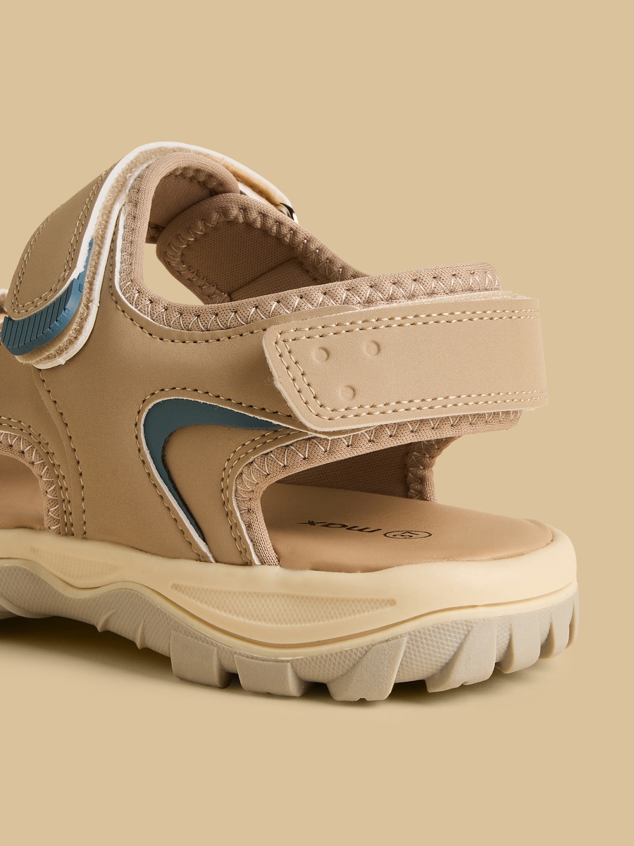 Panelled Floaters with Hook and Loop Closure