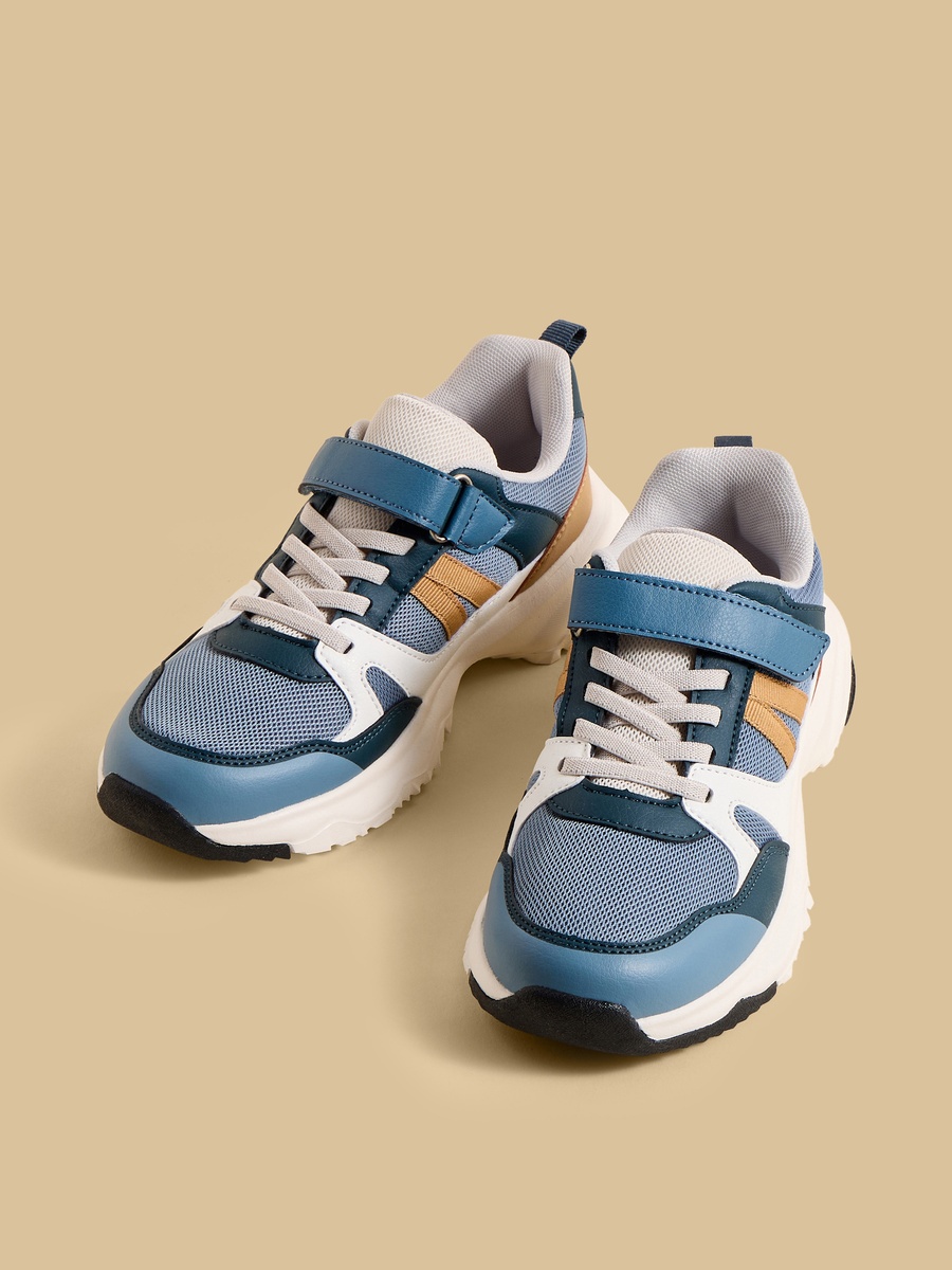Colourblock Sports Shoes with Hook and Loop Closure