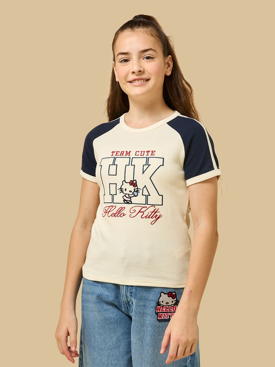 Hello Kitty Embroidered Raglan Sleeves T-Shirt