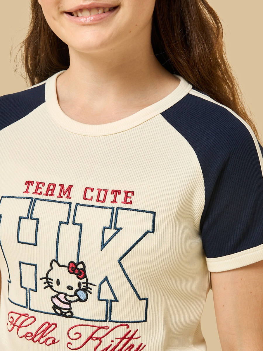 Hello Kitty Embroidered Raglan Sleeves T-Shirt