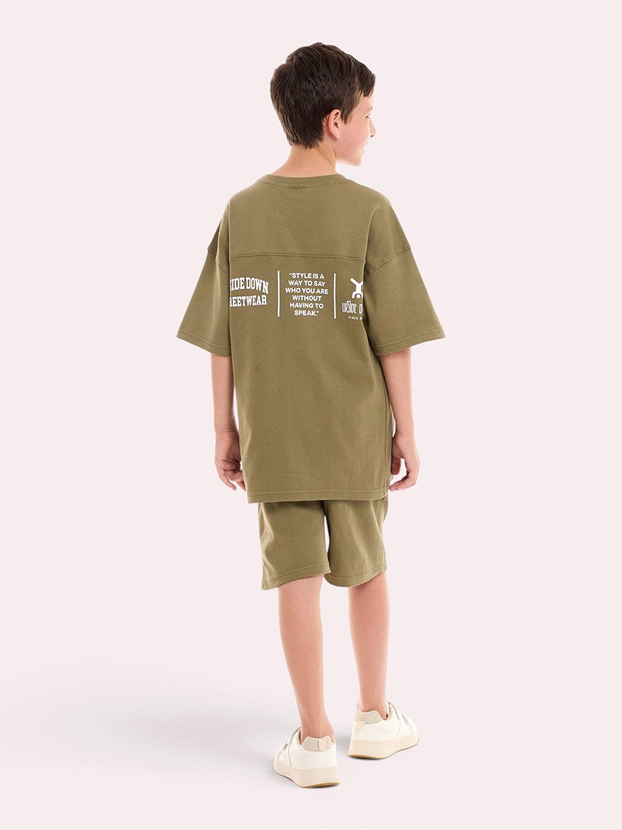 Boys Text Print Oversized T-Shirt and Shorts Set