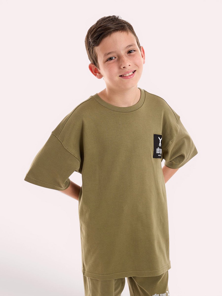Boys Text Print Oversized T-Shirt and Shorts Set