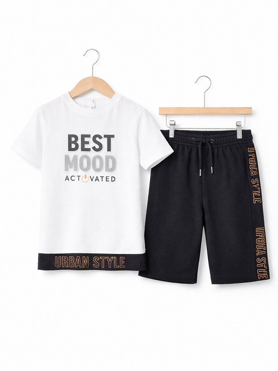 Boys Slogan Print T-Shirt and Shorts Set
