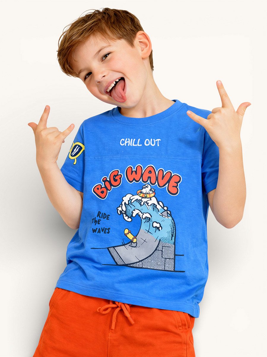 Boys Surfing Wave Print T-Shirt and Shorts Set