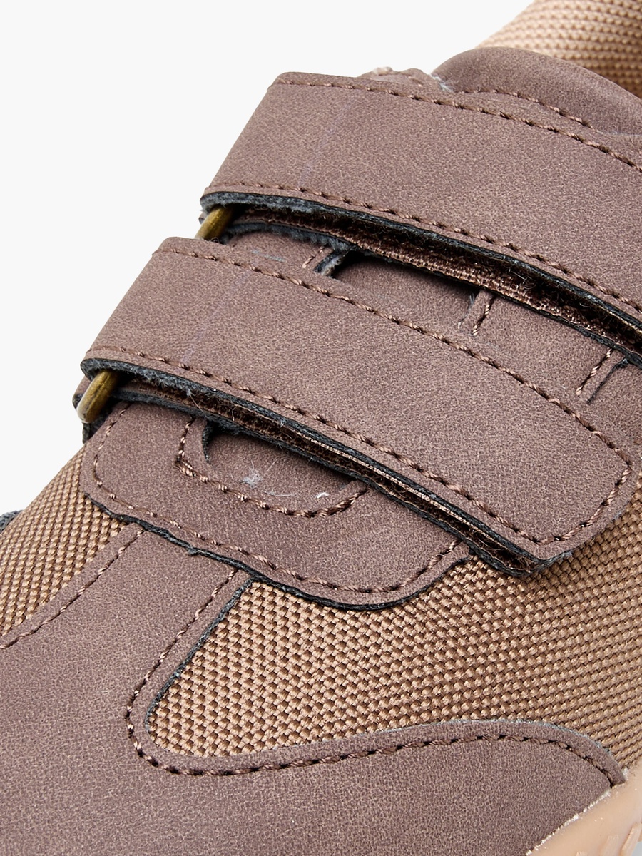 حذاء سنيكرز طول الكاحل بشريط إغلاق لاصق للأولاد