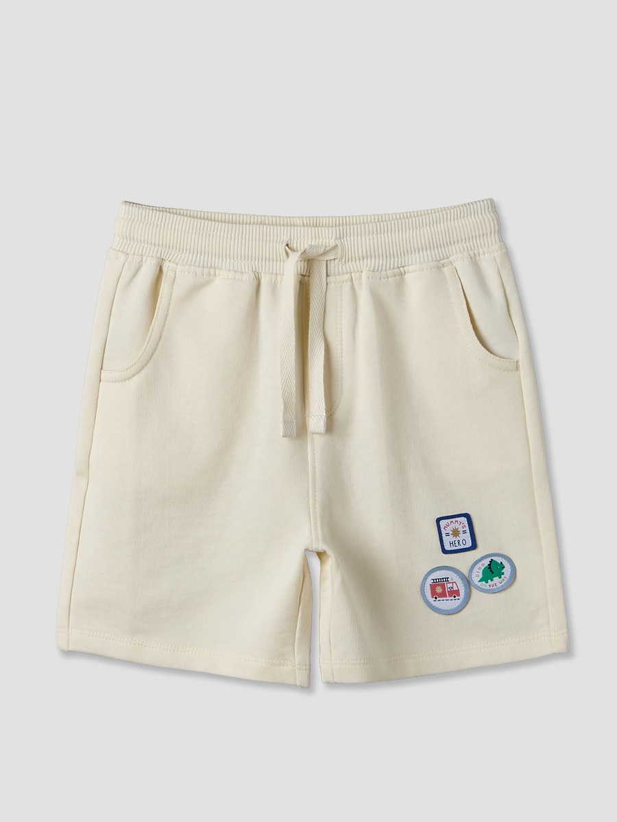 Set of 3 Round Neck Short Sleeves T-Shirt and Shorts Set with Applique Detail