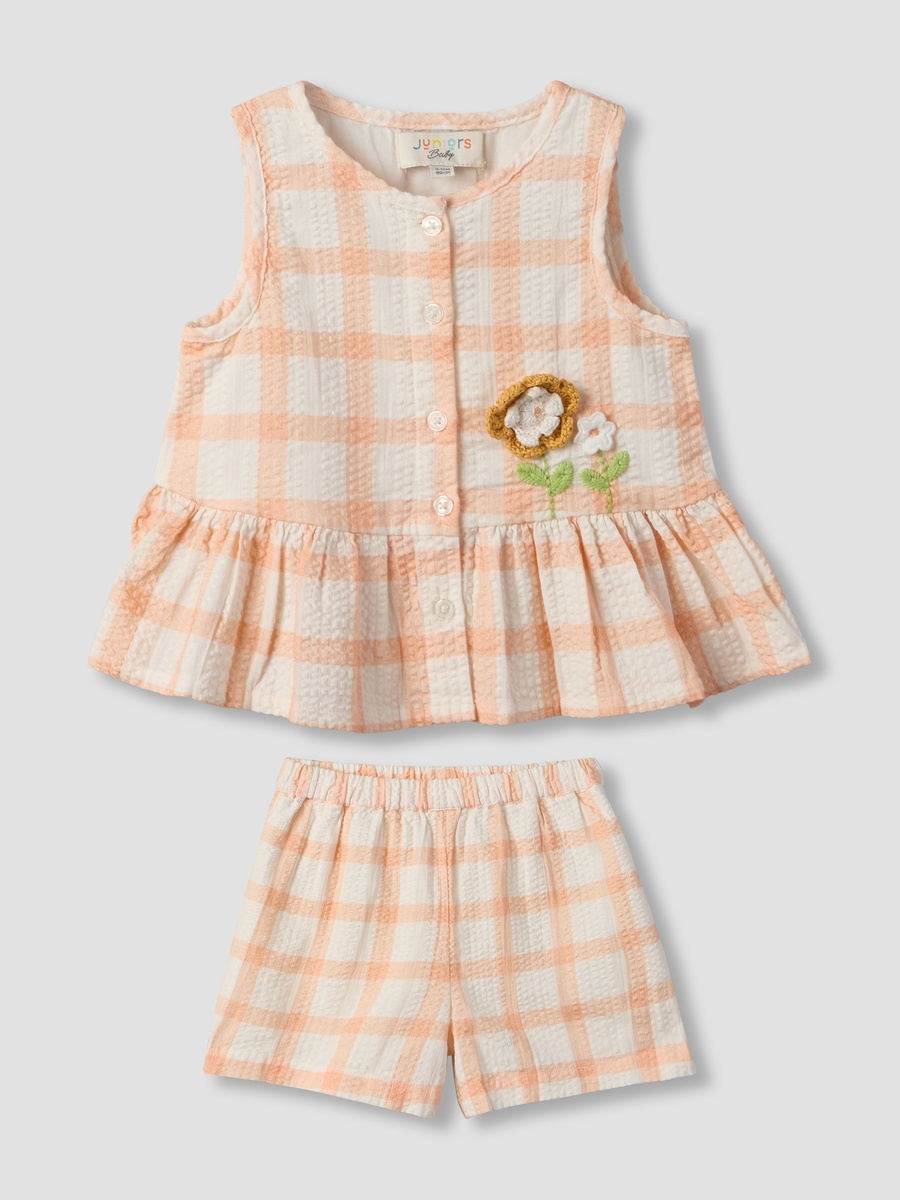 Round Neck Sleeveless Top and Shorts Set with Floral Applique