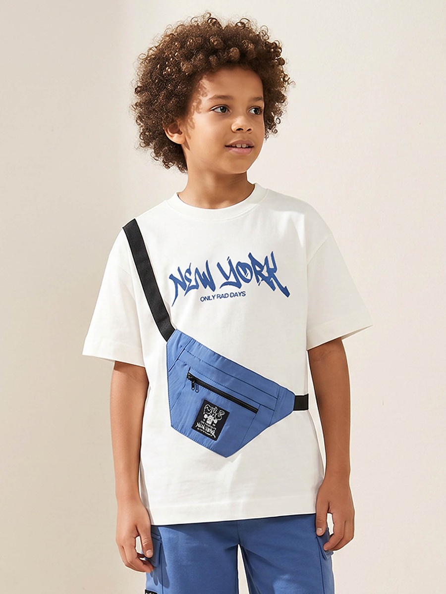 Crew Neck Short Sleeves T-Shirt and Shorts Set with Bag Applique