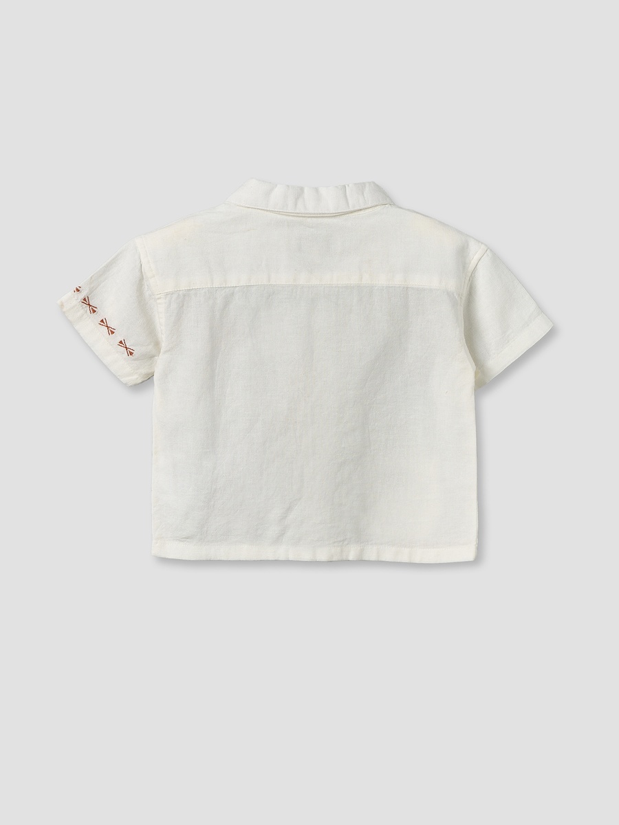 Short Sleeves Shirt with Embroidery