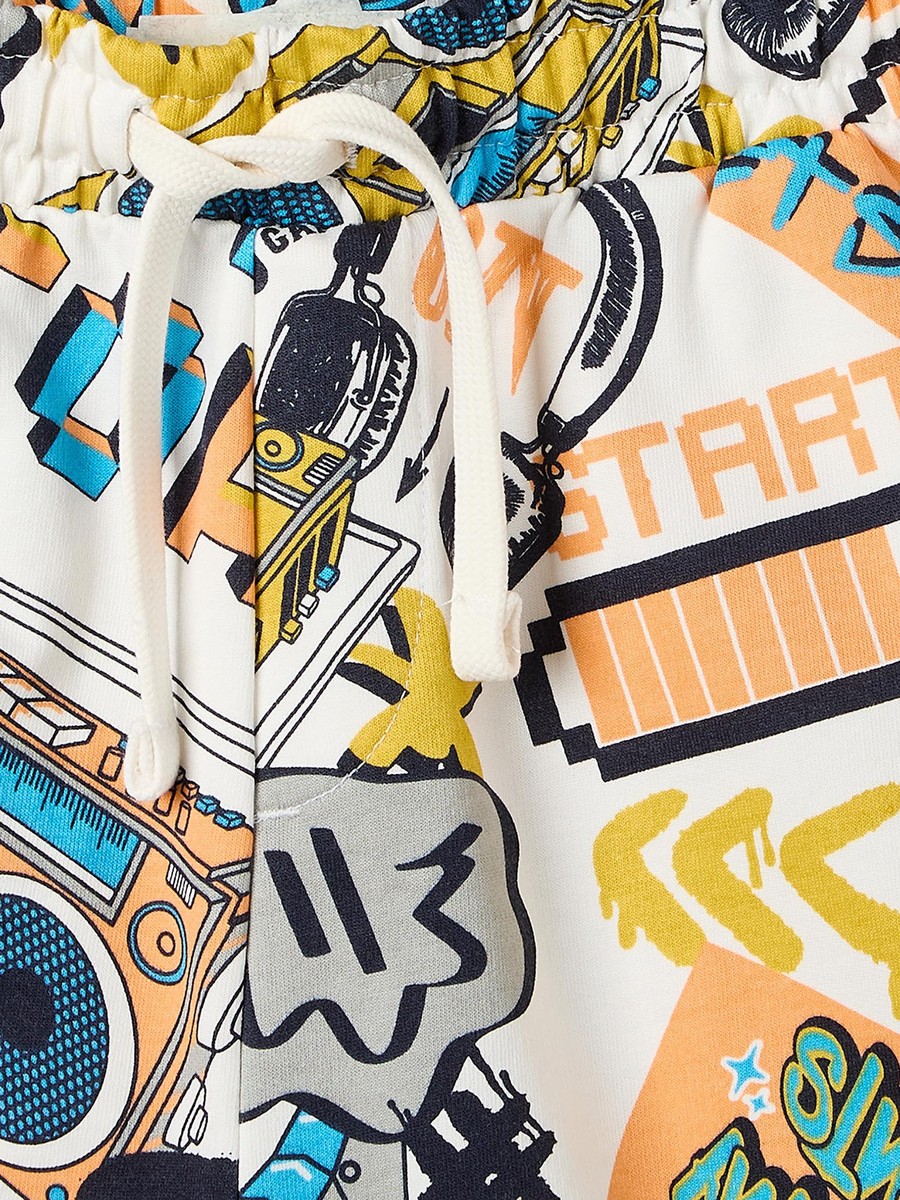 Knee Length Drawstring Waist Shorts with Graphic Print