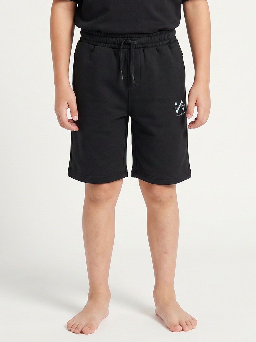 Knee-Length Drawstring Waist Shorts with Pockets