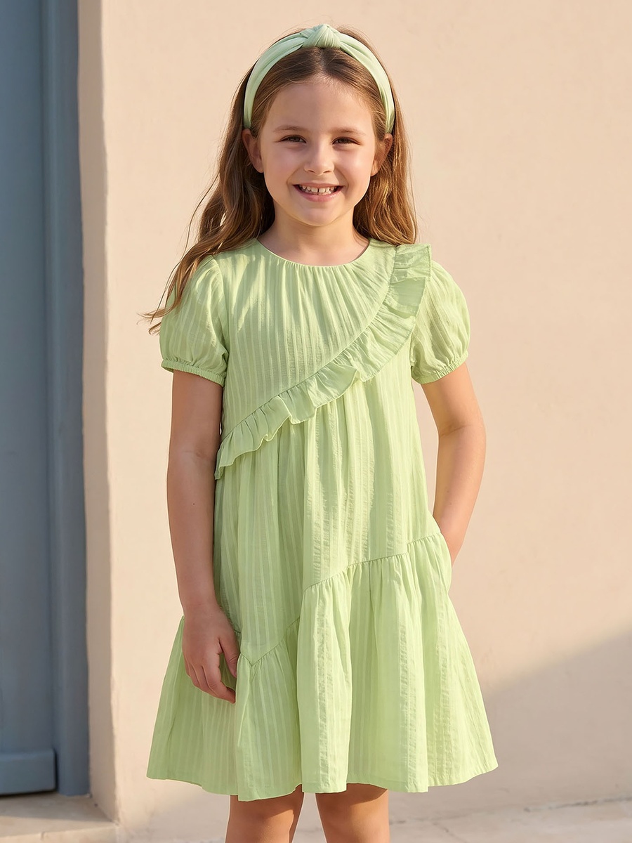 Round Neck Short Sleeves Knee Length Dress with Ruffles