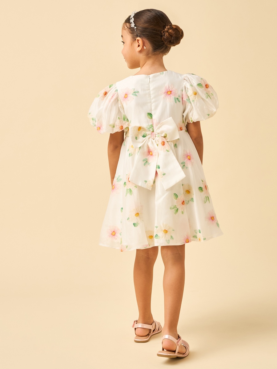 Round Neck Short Sleeves Knee Length A-Line Dress with Floral Embroidery