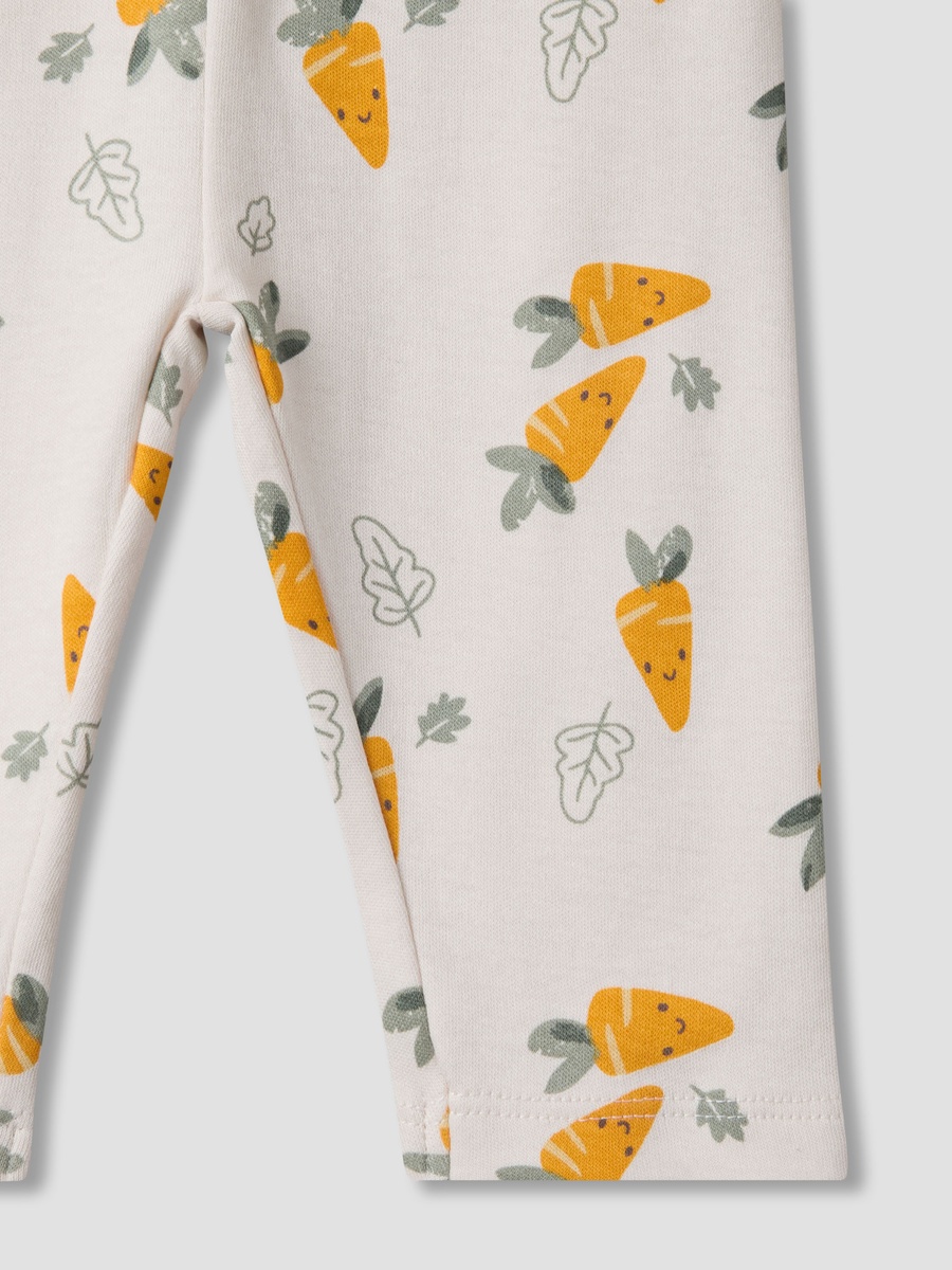 Cotton Round Neck Long Sleeves Pyjama Set with Carrot Print