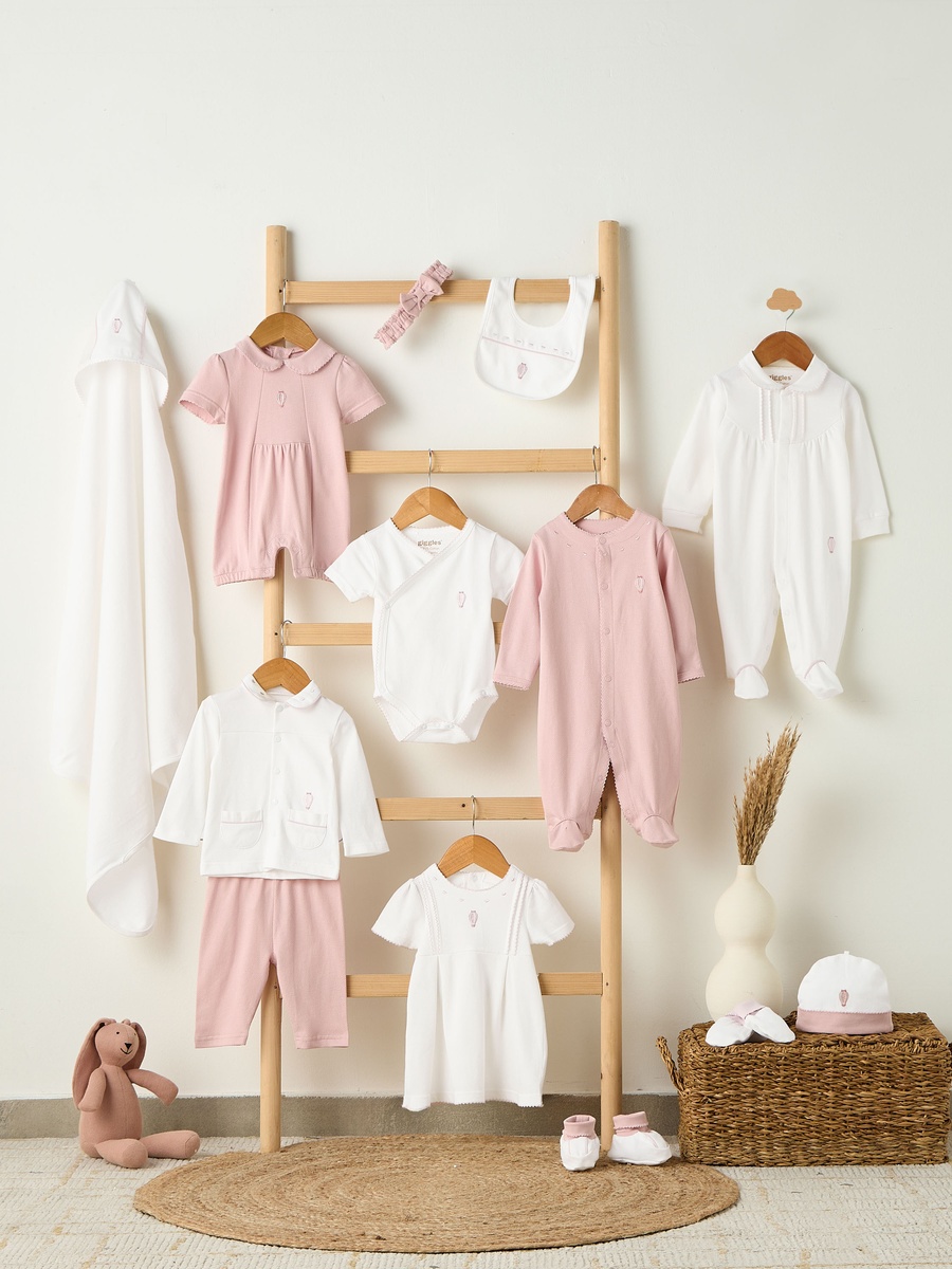 Peter Pan Collar Short Sleeves Romper with Snap Button Closure