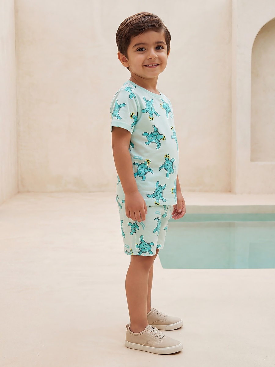 Crew Neck Short Sleeves T-Shirt with Turtle Print