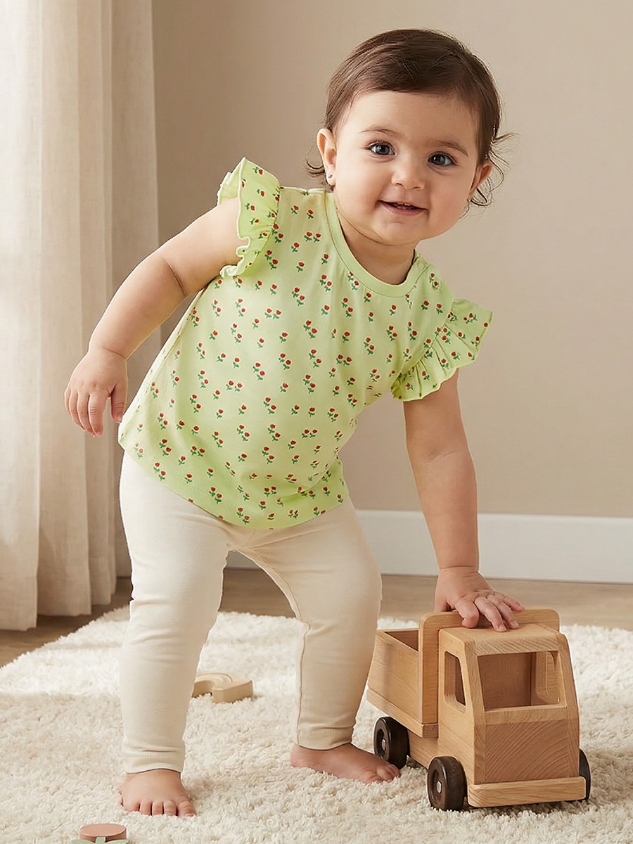 Round Neck Sleeveless T-Shirt with Floral Print