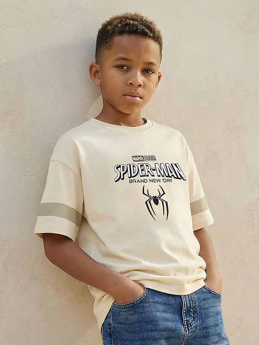 Crew Neck Short Sleeves T-Shirt with Spider-Man Print