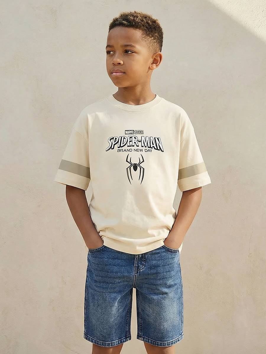 Crew Neck Short Sleeves T-Shirt with Spider-Man Print
