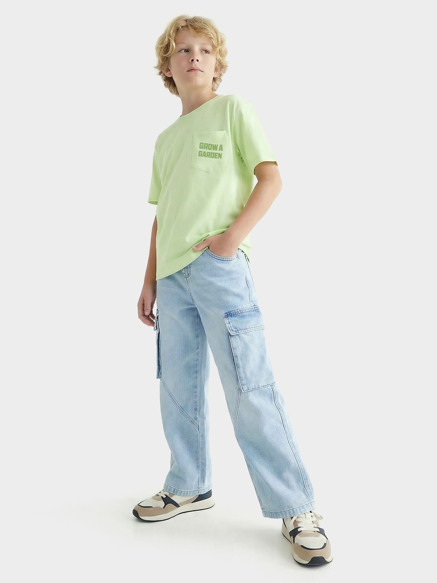 Crew Neck Short Sleeves T-Shirt with Graphic Print
