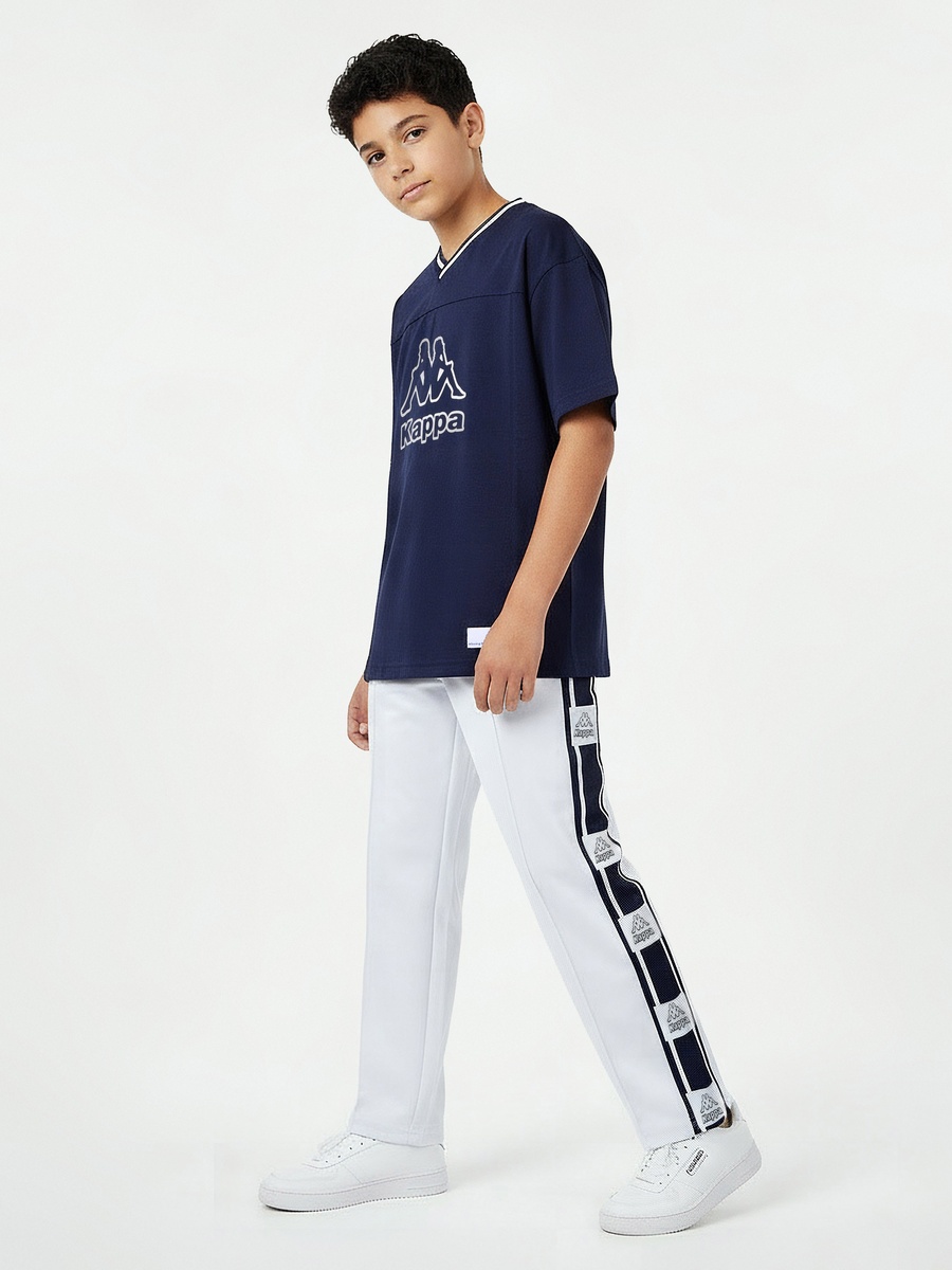 V Neck Short Sleeve T-Shirt with Logo Print