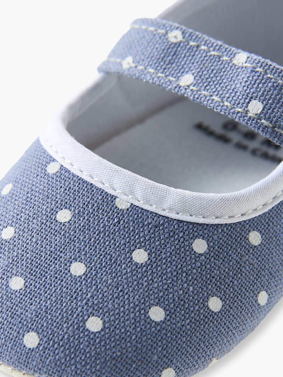 Booties with Hook and Loop Closure