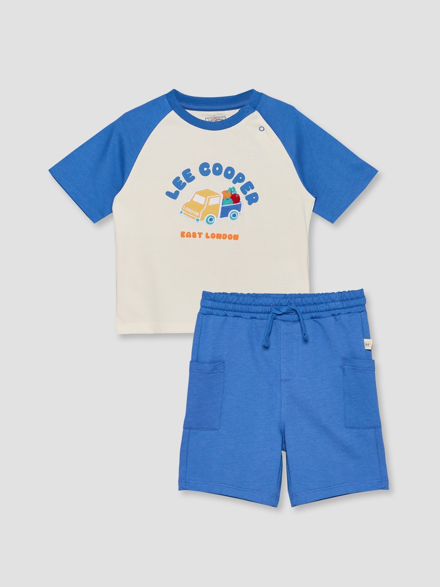 Crew Neck Short Sleeves T-Shirt and Shorts Set with Graphic Print