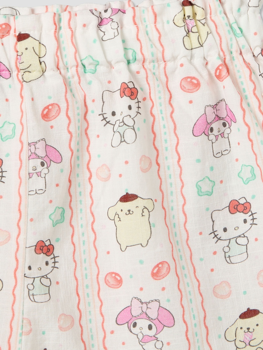Round Neck Sleeveless Top and Shorts Set with Hello Kitty and Friends Print