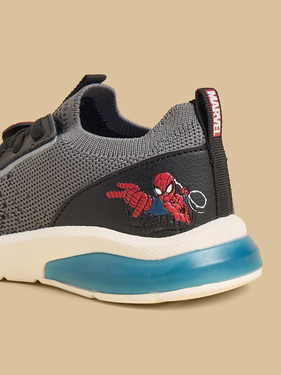 Spider-Man Accent Slip-On Sports Shoes
