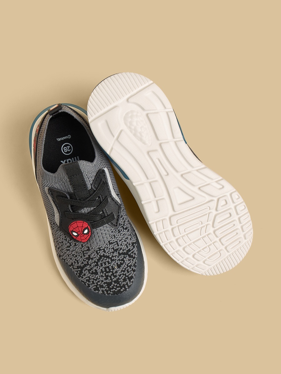 Spider-Man Accent Slip-On Sports Shoes