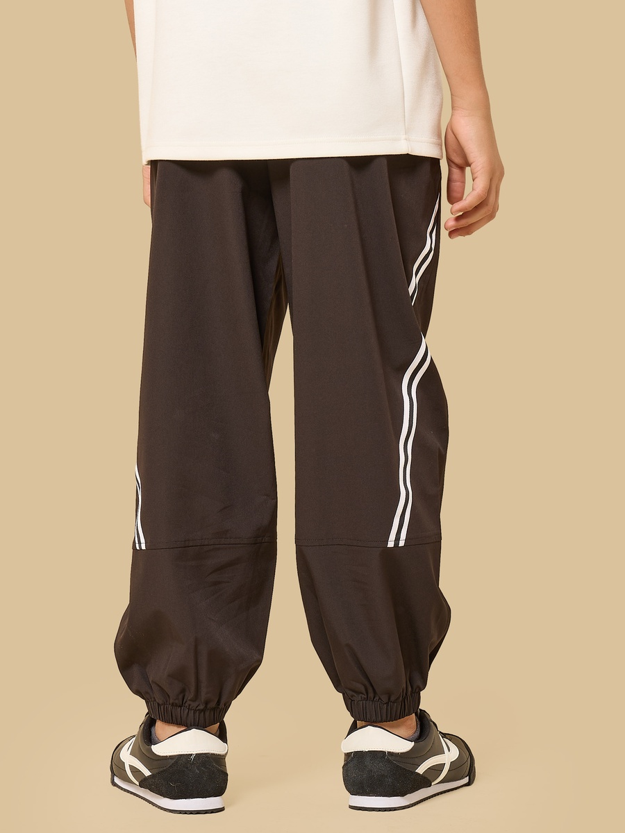 Stripe Trim Joggers
