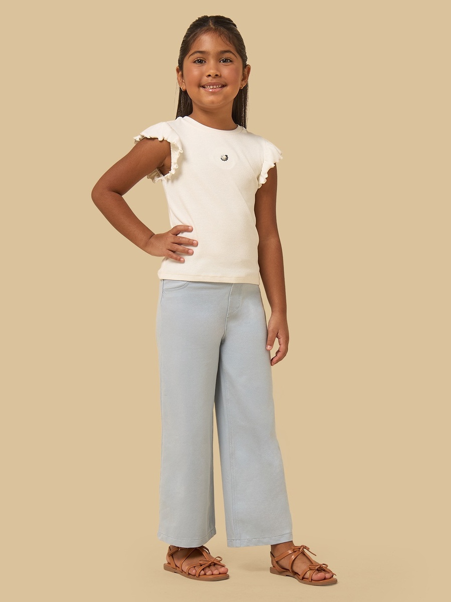 Mid-Rise Relaxed Fit Wide Leg Jeans