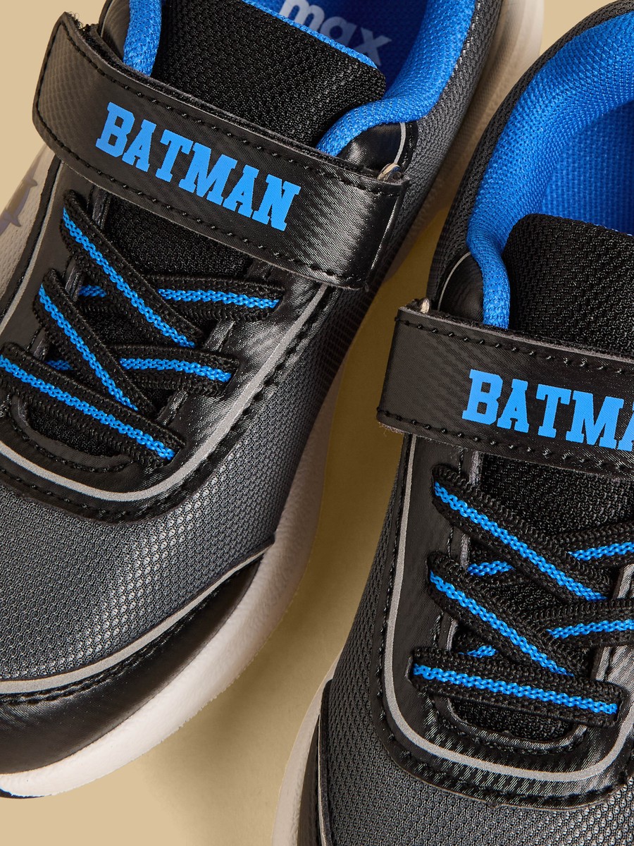 Batman Print Sports Shoes with Hook and Loop Closure