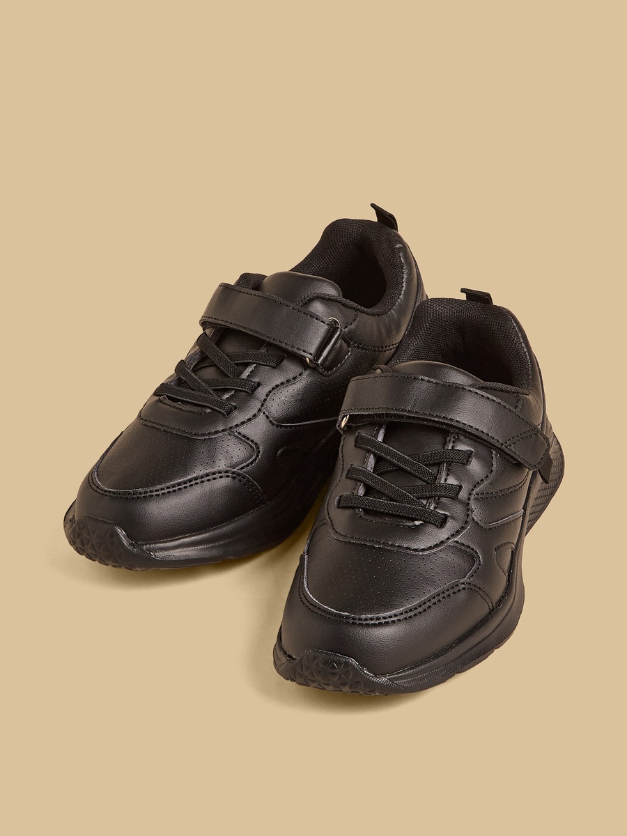 Panelled Sports Shoes with Hook and Loop Closure