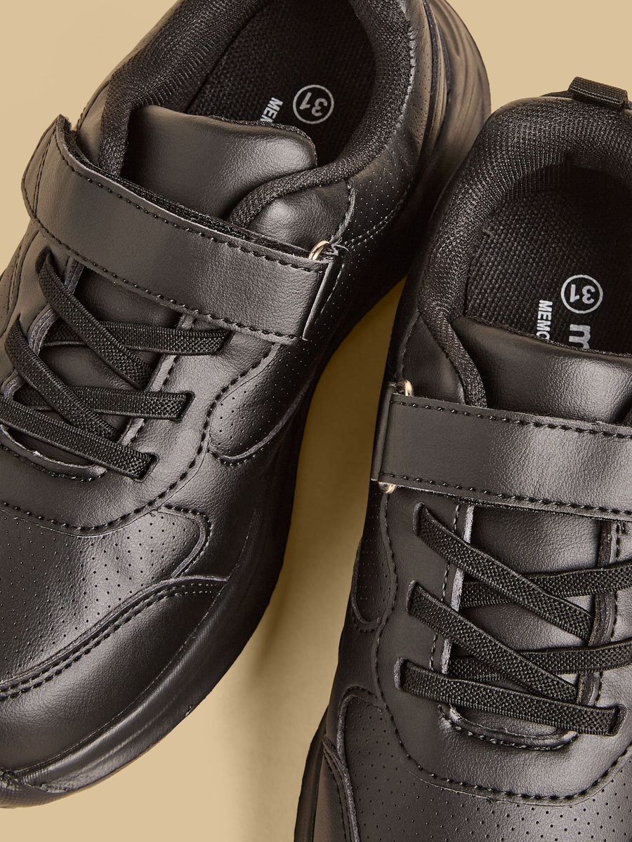 Panelled Sports Shoes with Hook and Loop Closure