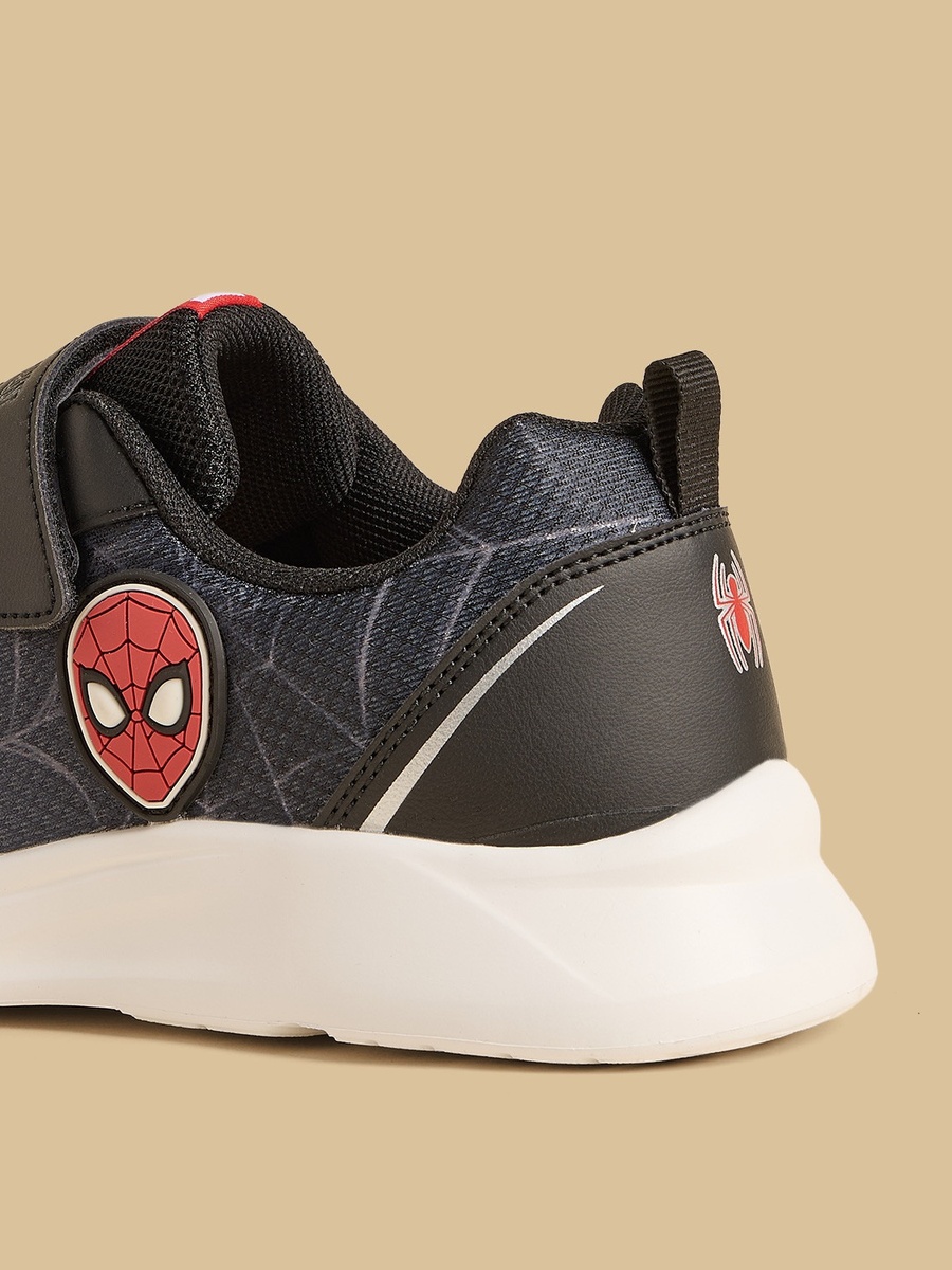 Spider-Man Print Sports Shoes with Hook and Loop Closure