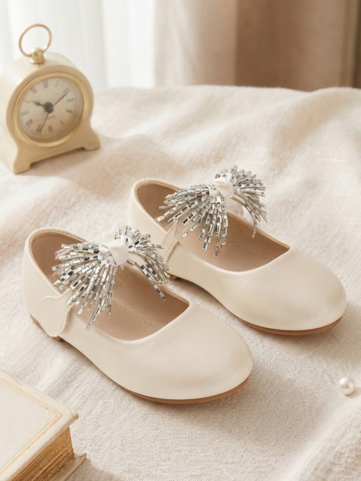 Girls Off-White Embellished Velcro Ballerinas