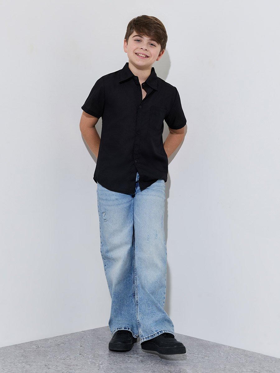 Teen Boys Black Solid Pocket Detail Short Sleeves Shirt